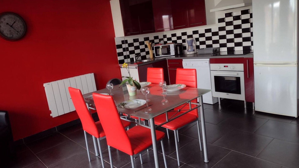 Verchain-Maugre Cottage | Charming Rural Cottage with Garden, BBQ, Wi-Fi, and Parking in Tranquil Verchain-Maugré