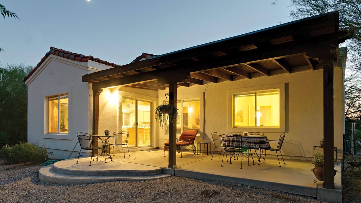 Cortaro House | Charming Southwest-Style Home with Pool, Birds & Wildlife plus Mountain Views
