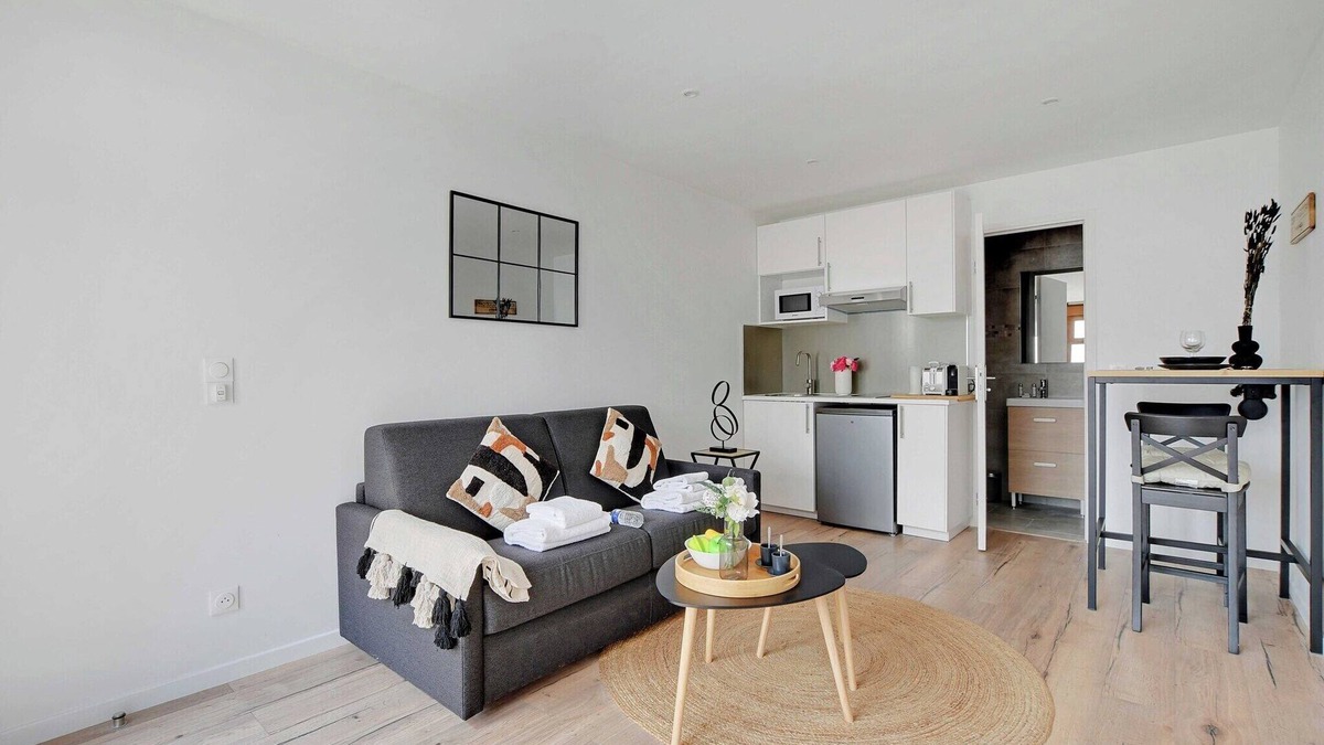 Le Kremlin-Bicetre Apartment | Charming Studio 2P- Next Paris