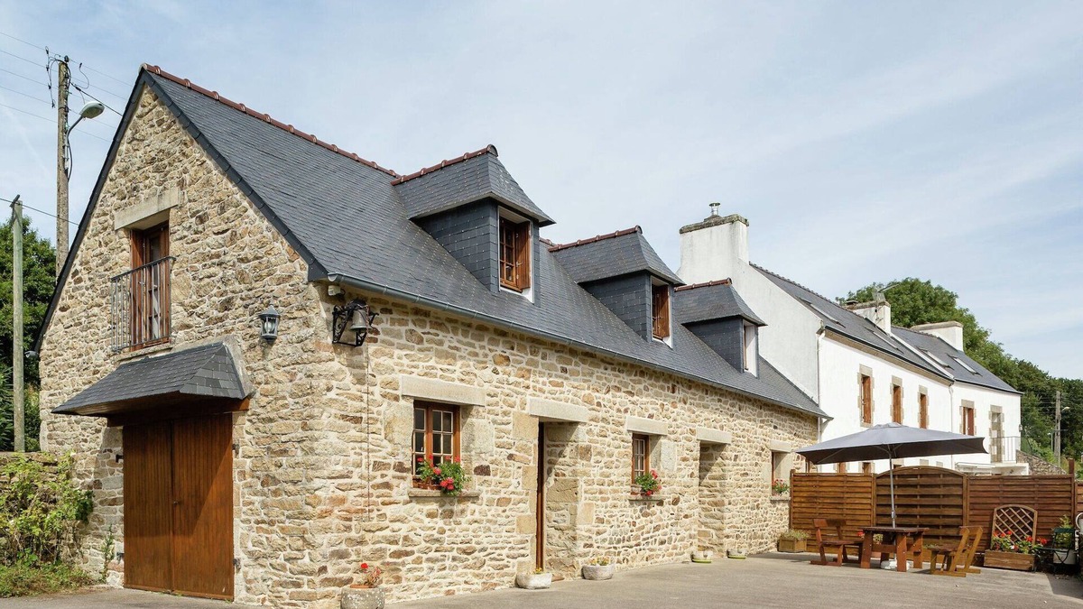 Pont-Croix House | Charming Stay in Pont-Croix