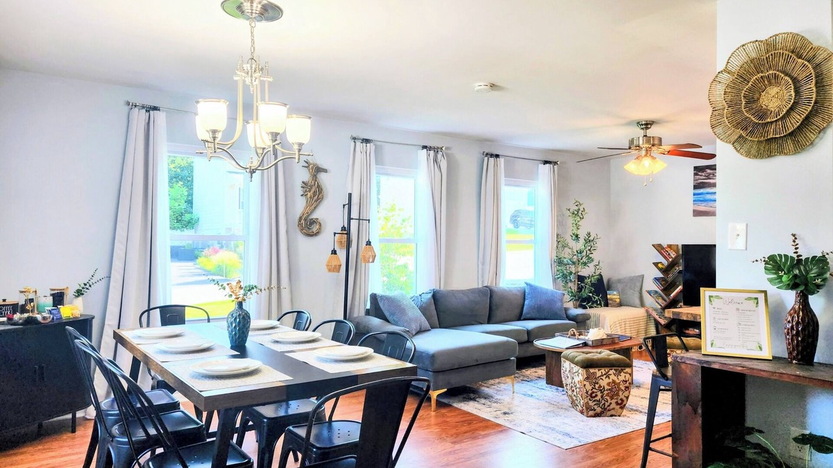 North Beach House | Charming Stay Near the Bay- w/Beach Passes!