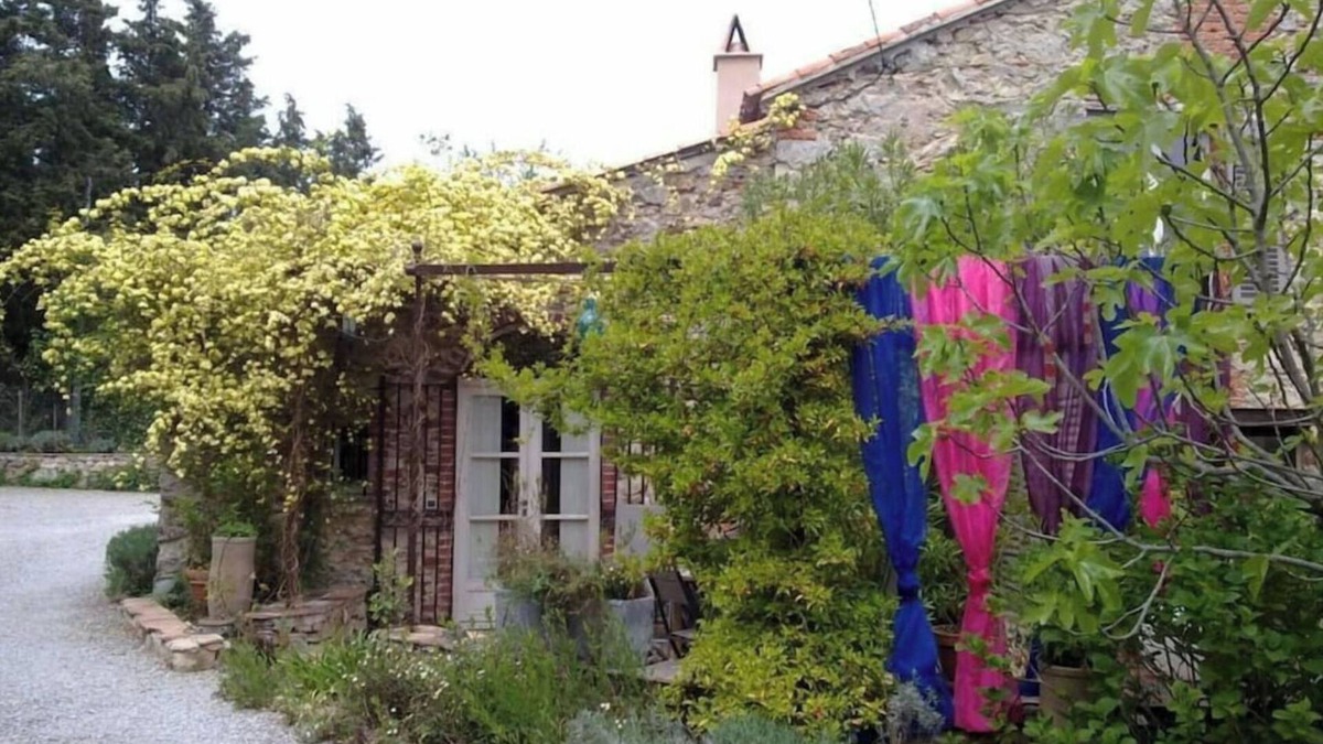 Grimaud House | Charming stone house for 4 rated 5 stars