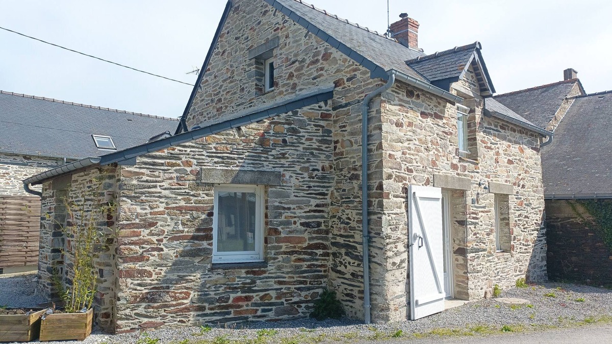 Langon House | Charming stone house