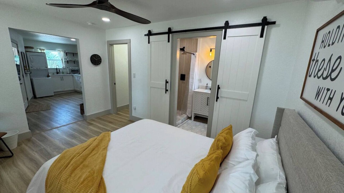 Schertz House | Charming Studio in Schertz with Private Entrance