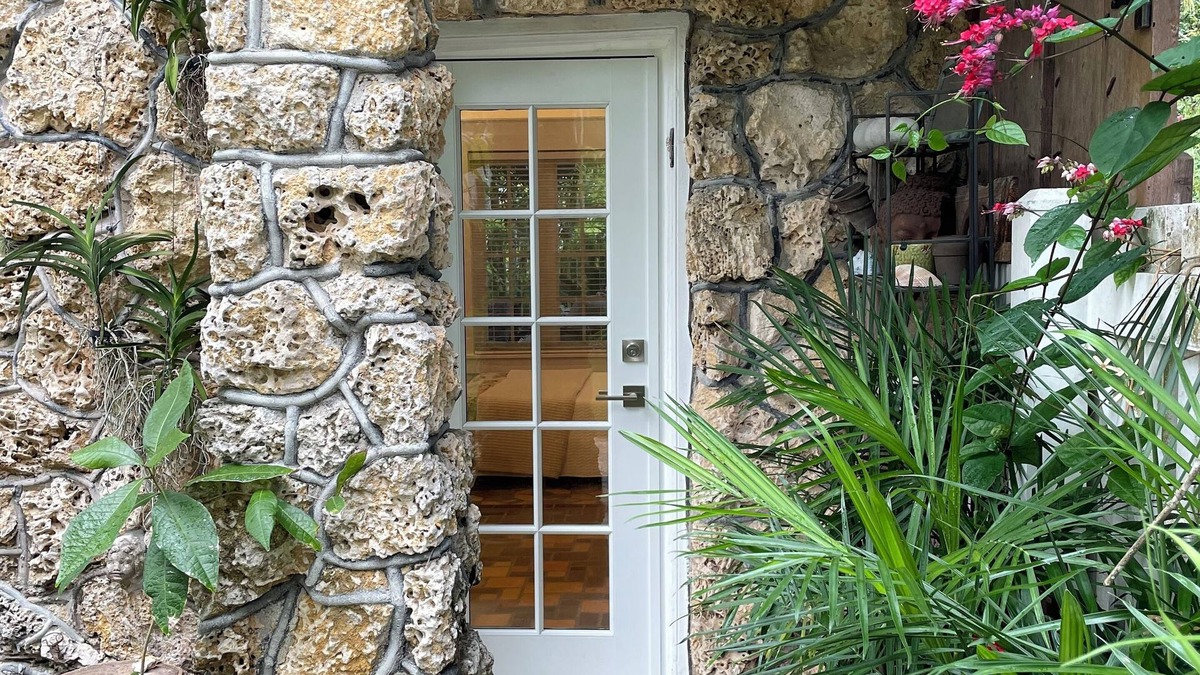 Southwest Coconut Grove Apartment | Charming studio with WiFi and AC in lovely Miami