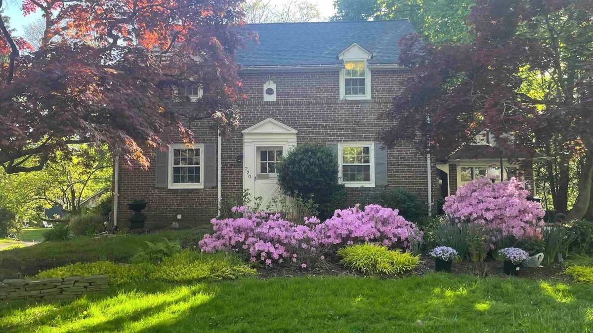 Swarthmore House | Charming Swarthmore Summer Sublet w/Cat sitting opportunity