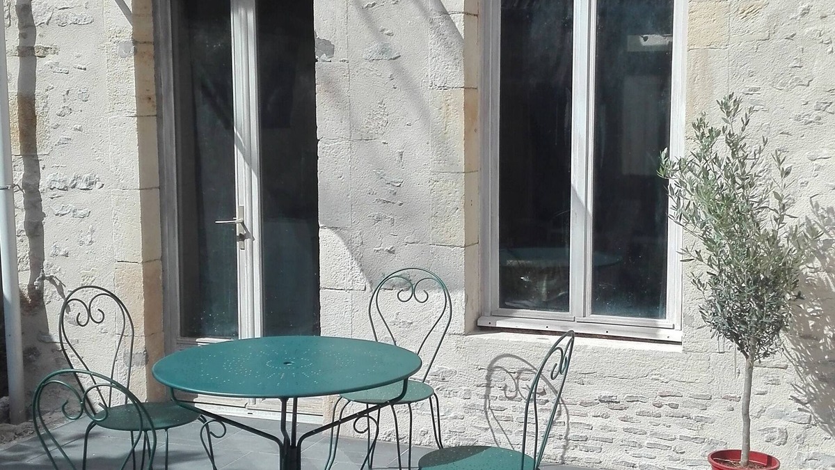Saint-Amand-Montrond House | Charming town center house with garden