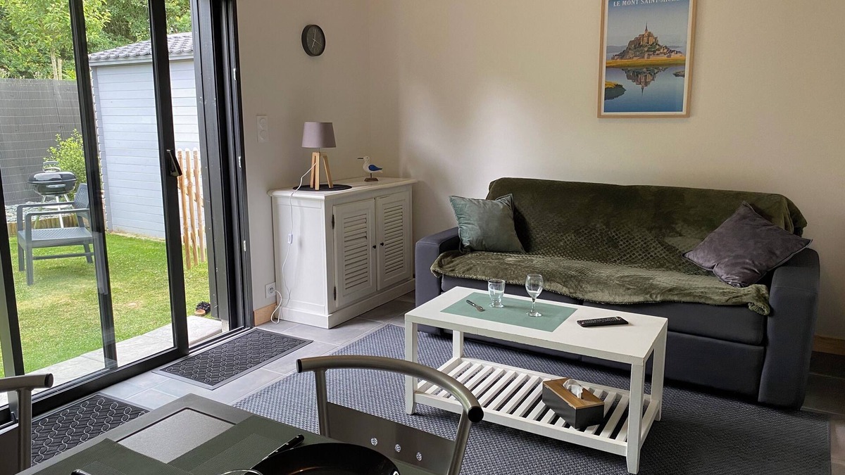 Saint-Lunaire House | Charming terraced house with 2 rooms with free parking