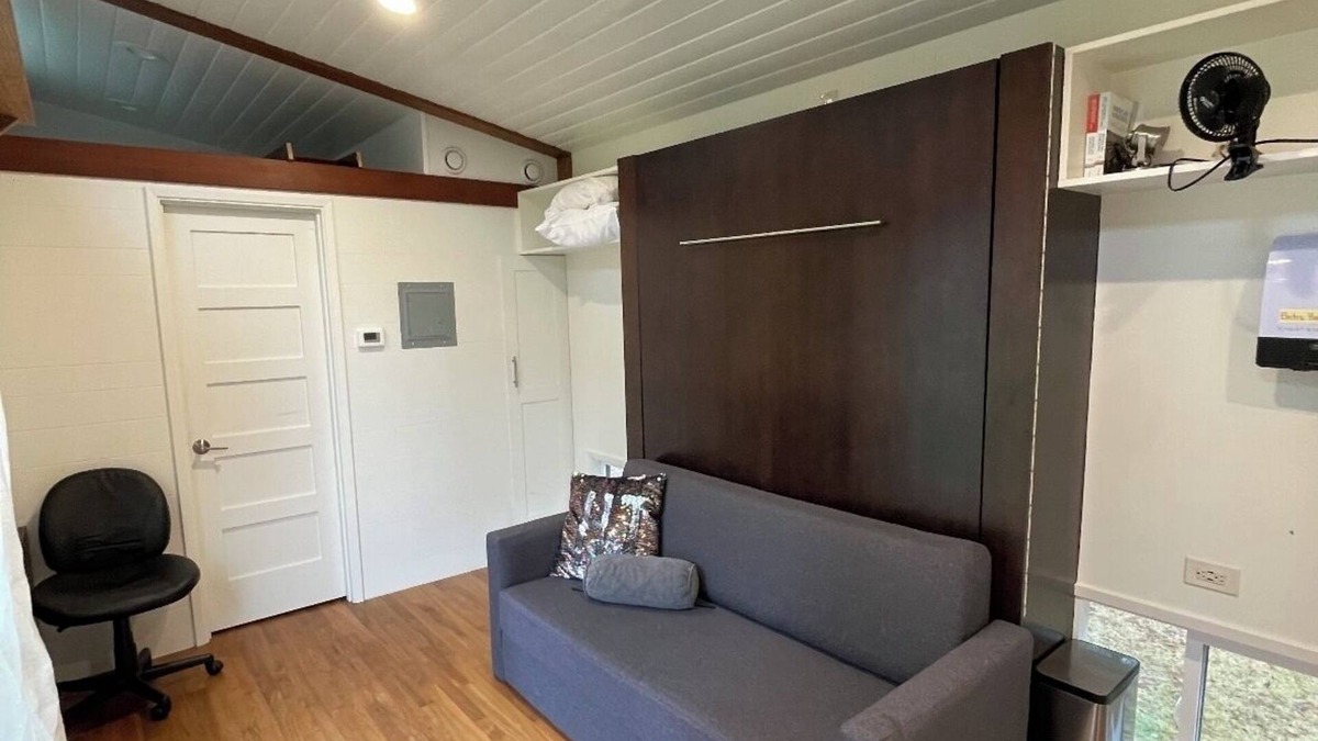 Olympia House | Charming Tiny House Retreat