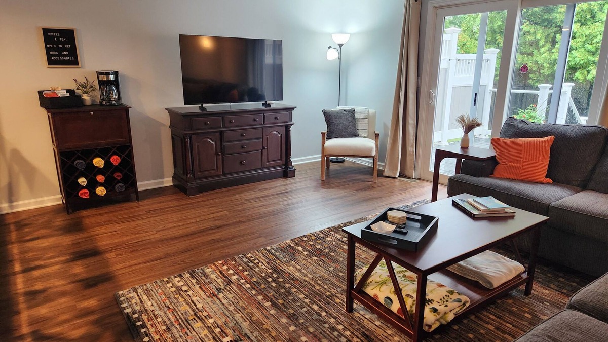 Village Green House | Charming Townhome in Baldwinsville