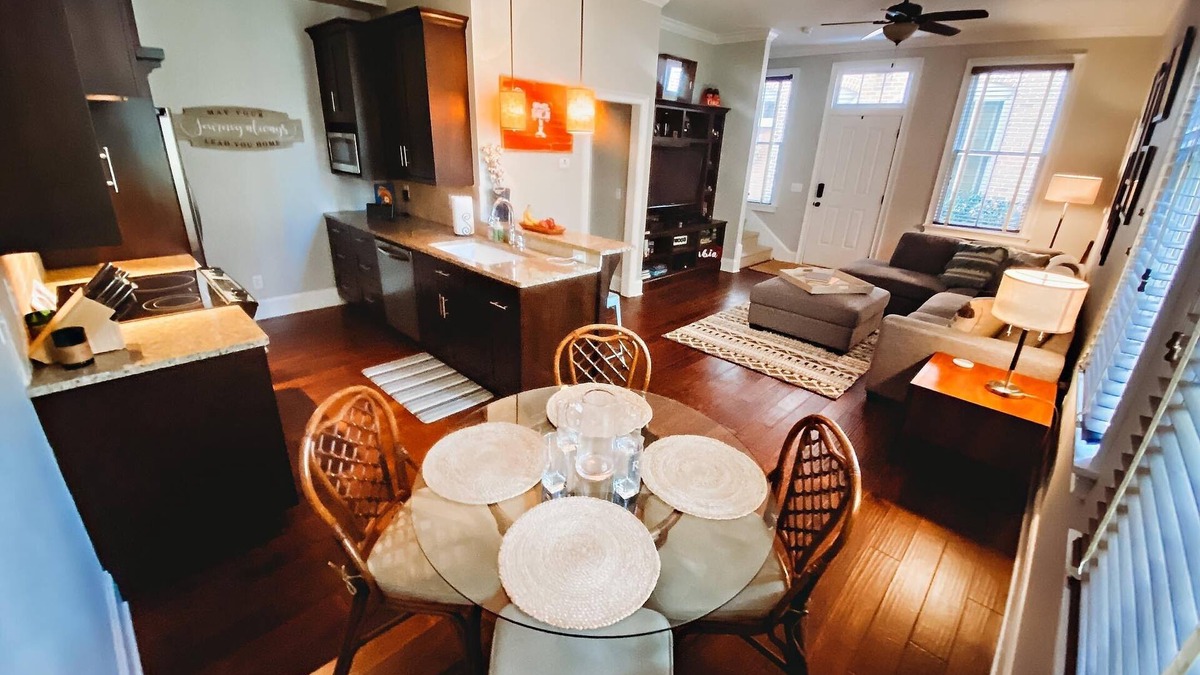 Hammond's Ferry Condo | Charming Townhome in premiere neighborhood 5 miles from Augusta National