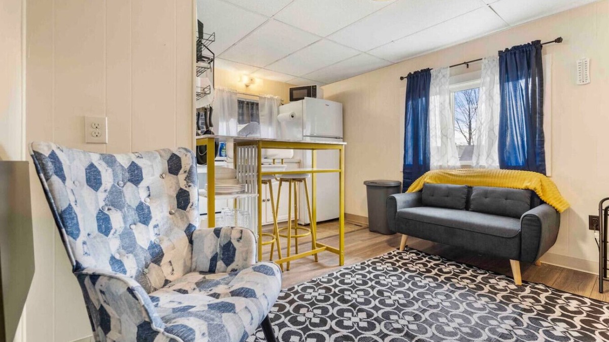 Dover Apartment | Charming & Tranquil ~ Near Downtown & River ~ Pkg!