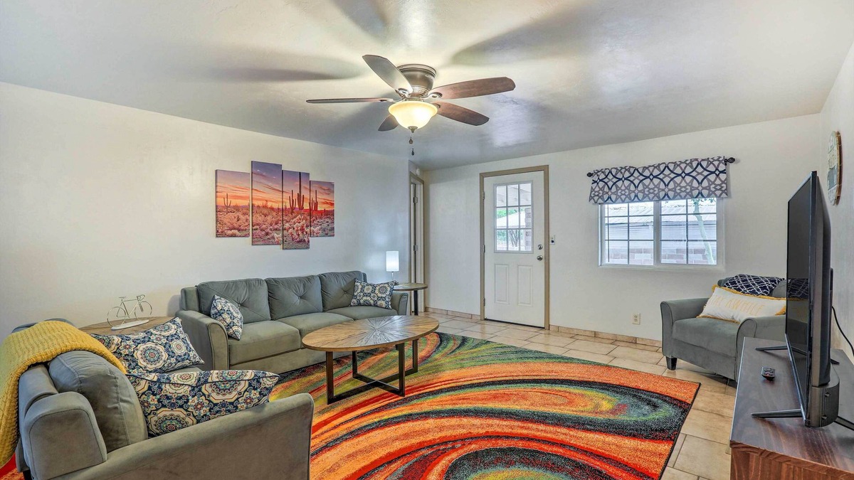 Flowing Well Neighborhood House | Charming Tucson Home w/Covered Patio & Grill!