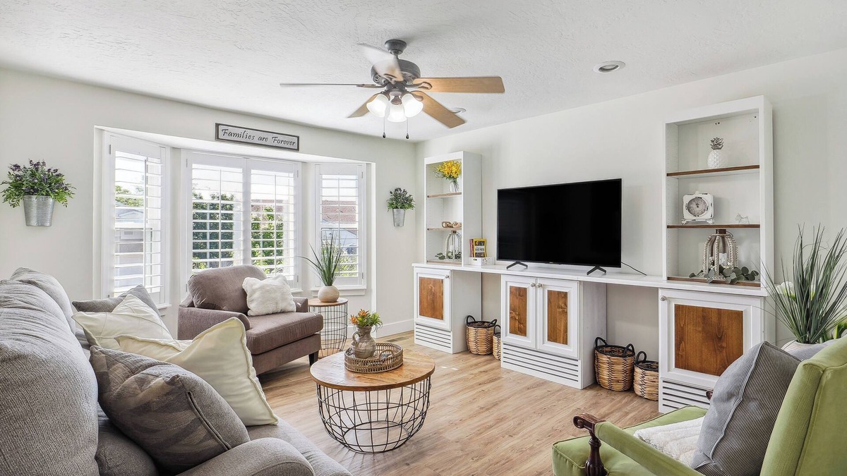 West Jordan House | Charming Utah Getaway w/Fire Pit & Furnished Deck
