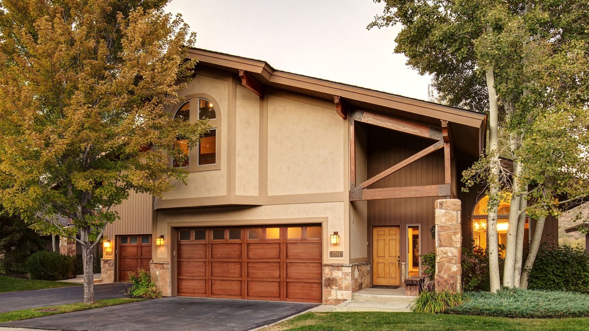 Park Meadows House | Charming Vacation Rental in the Heart of Park City with golf and mountain view