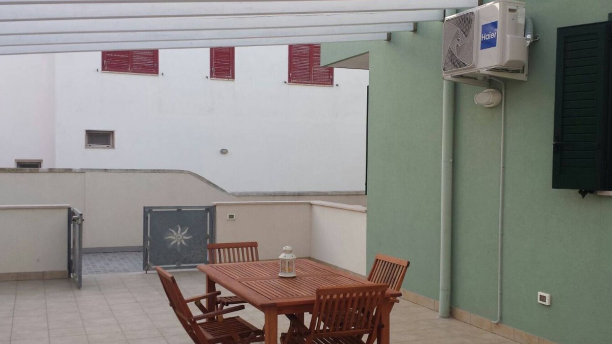 Roca Vecchia House | Charming Villa Front Sea