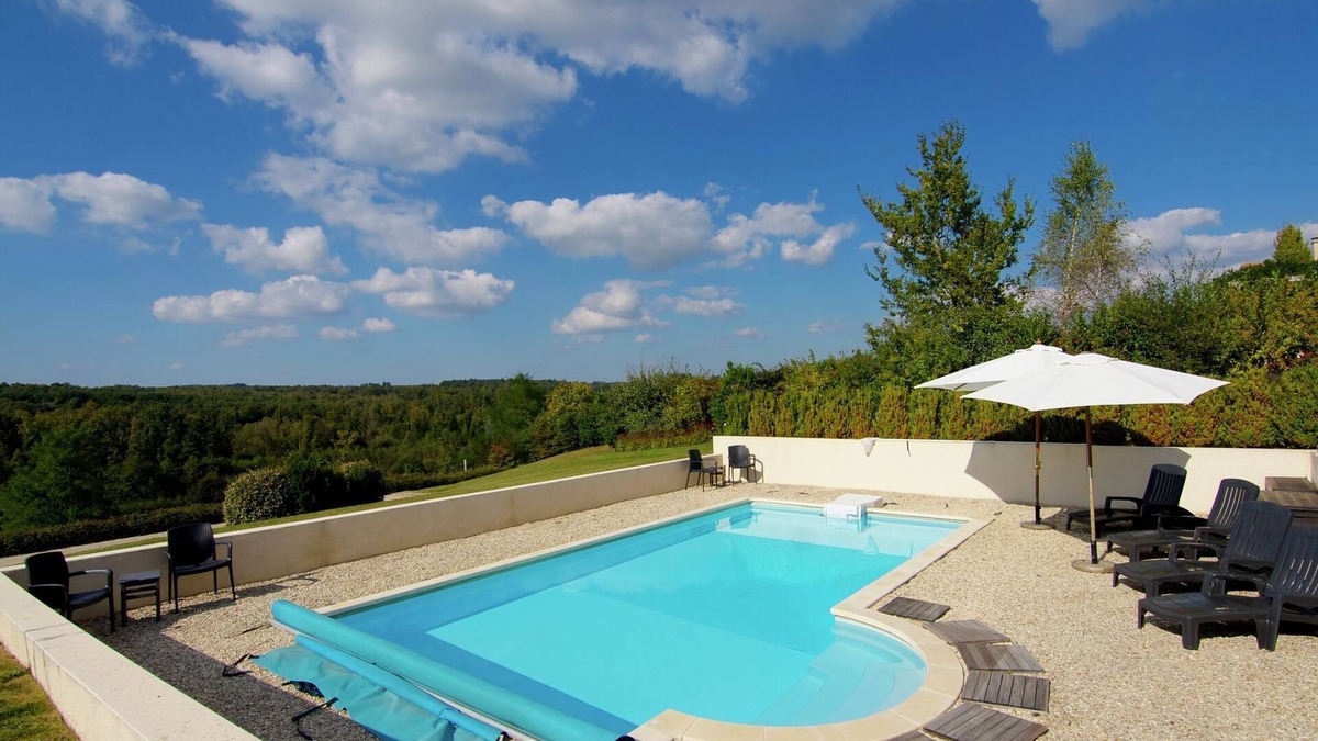Rouzede Villa | Charming villa in Rouzède with private garden