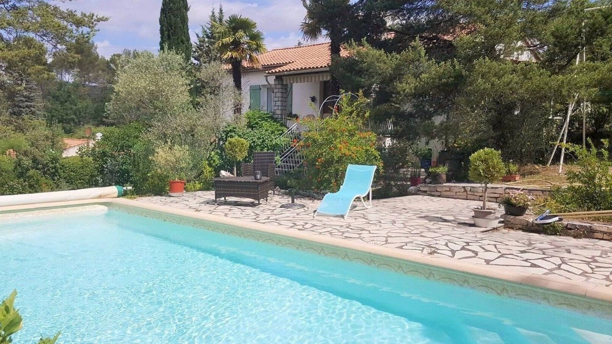 Pierrevert House | Charming villa in Luberon