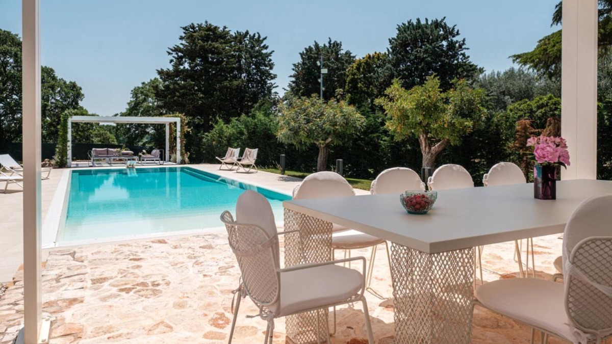 Gioia del Colle Villa | Charming villa in Puglia with garden, barbecue, wood oven and private pool