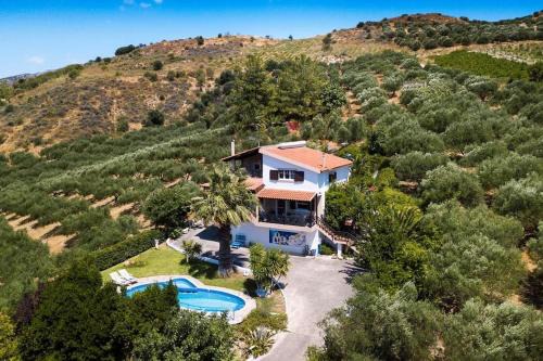 Archanes Villa | Charming Villa Maria