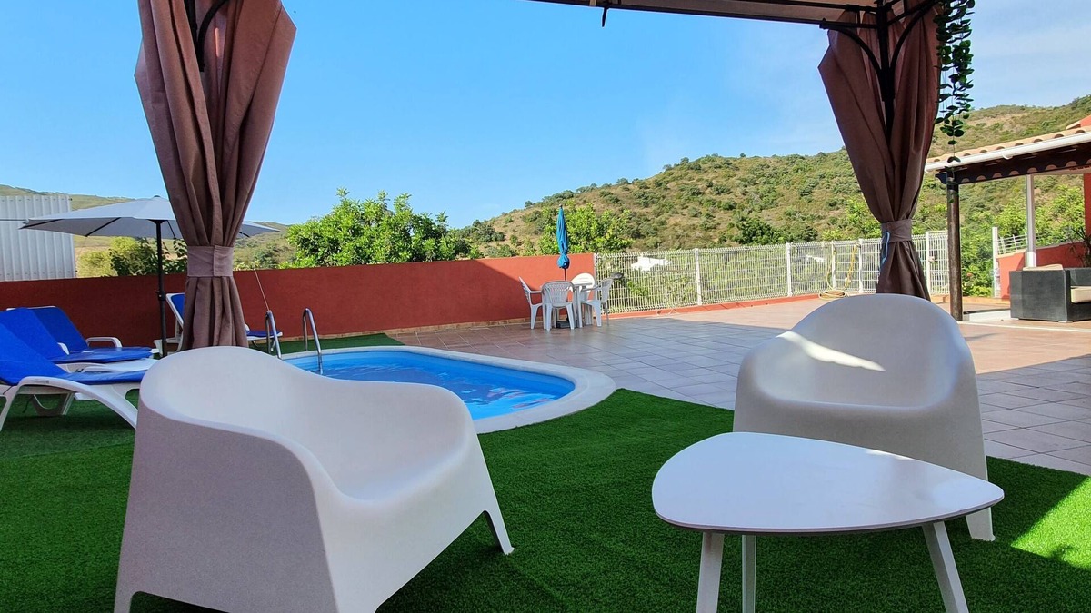 Corte Vidreiro Villa | Charming villa with a private pool and gardens, nestled in a beautiful valley.
