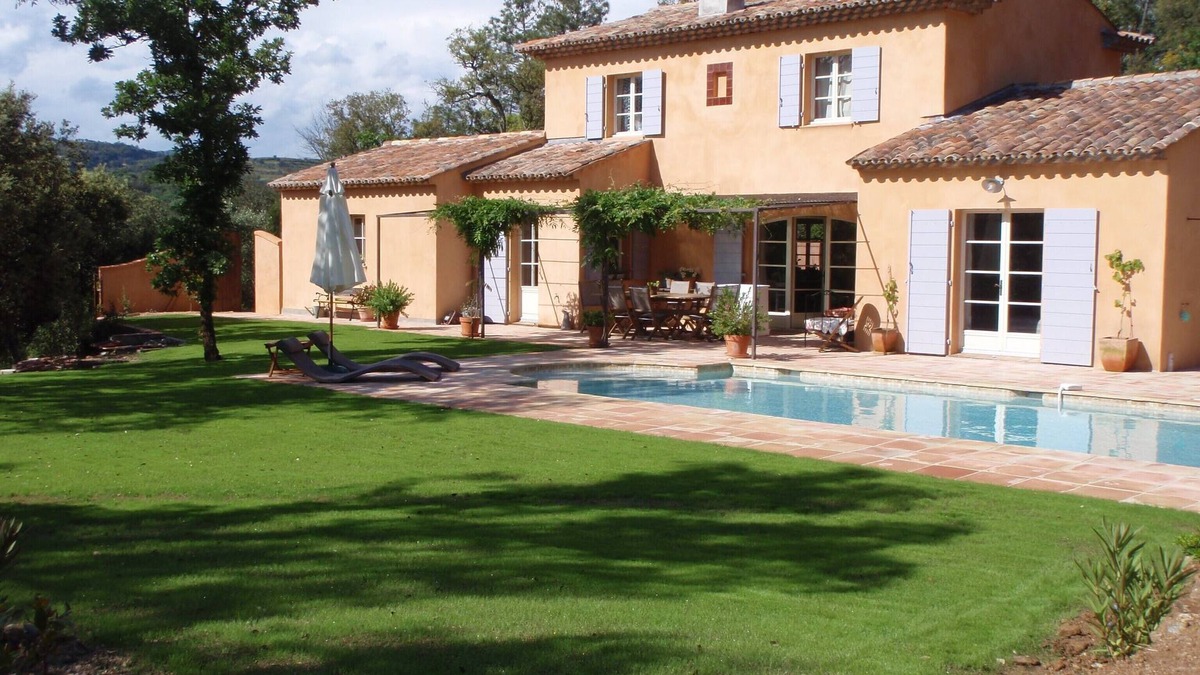 Cogolin Villa | Charming villa with swimming pool in the countryside Near St TROPEZ