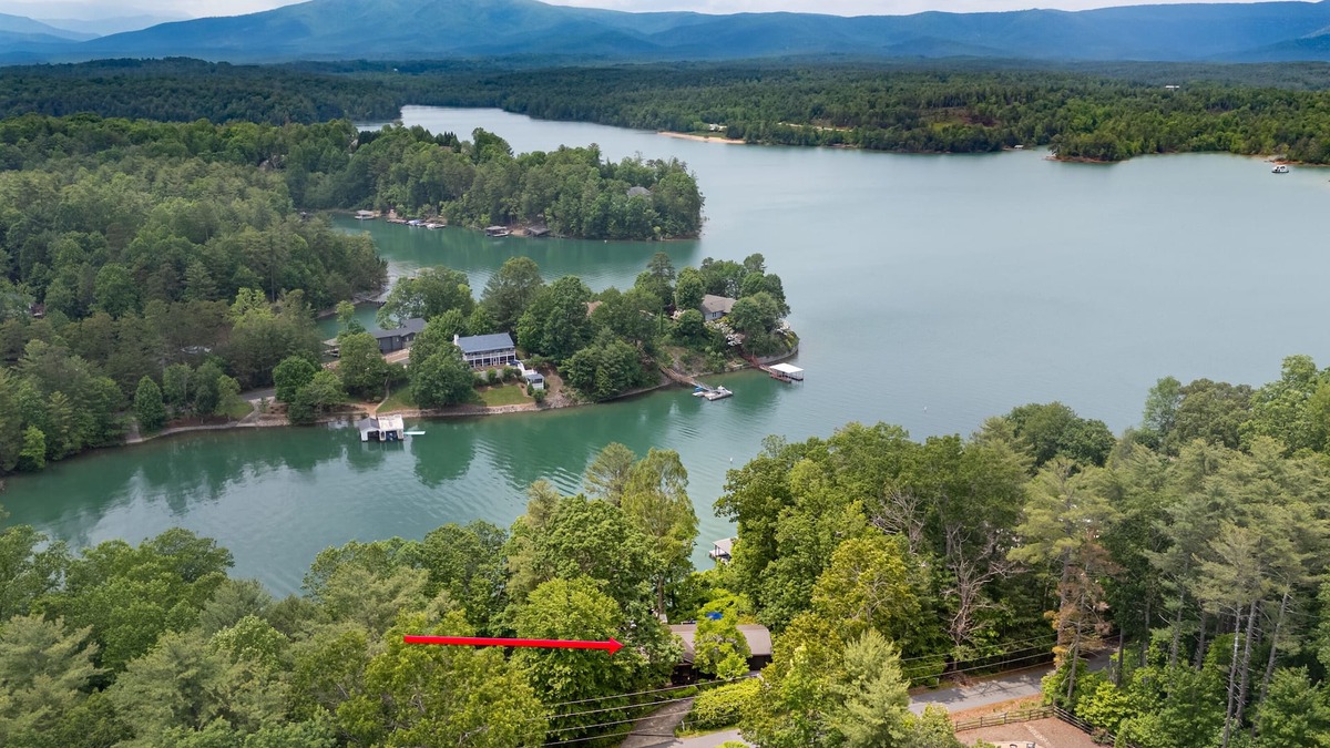 Nebo House | Charming waterfront cottage with gorgeous lake& mountain views and private dock.