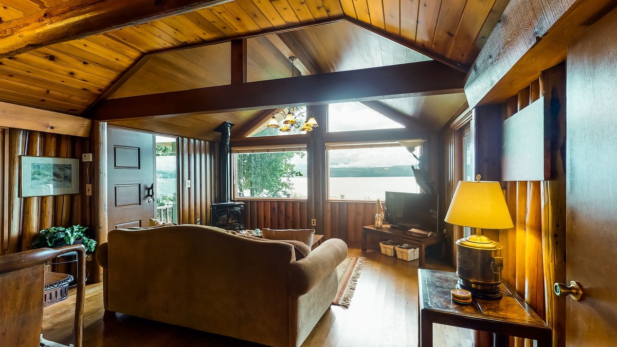 Poulsbo House | Charming waterfront home with full kitchen, furnished deck, & incredible views
