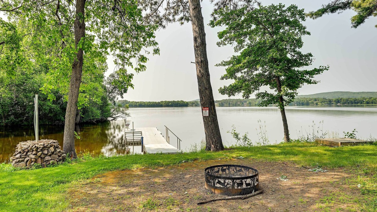 Wausau Cottage | Charming Wausau Cottage: On-site Lake Access!