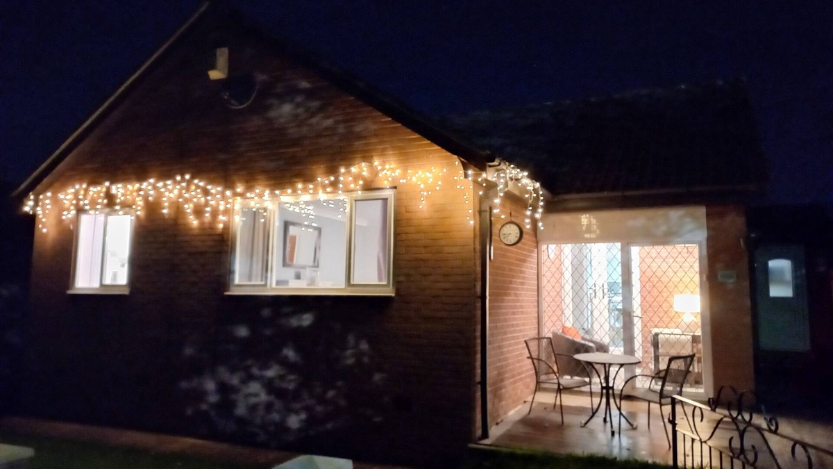 Rotherham House | Charming Wentworth Lodge with countryside views