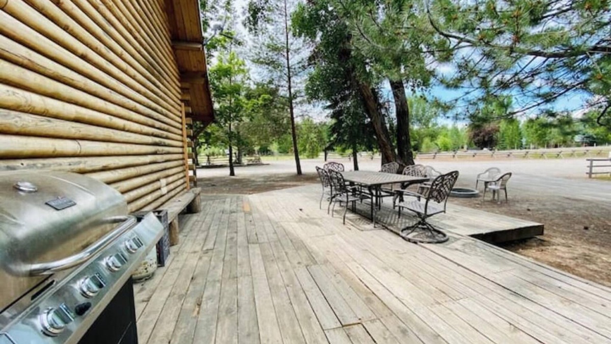 Idaho Falls Apartment | Charmingly Rustic, Mountain River Ranch Cabin