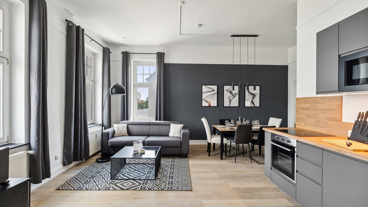 Hamelin Apartment | Charysma: Jewel in anthracite | elegant | stylish | 5 min walk to the old town