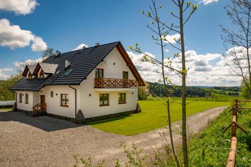 Lutowiska Villa | Chata Kasi