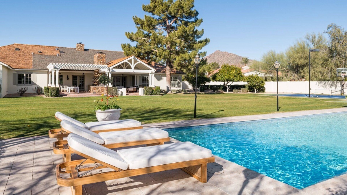 Arcadia House | Chateau DArcadia - A French Inspired Scottsdale Residence