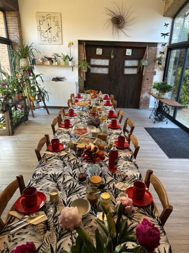 Lens-Lestang Bed & Breakfast | Chateau de la Saone