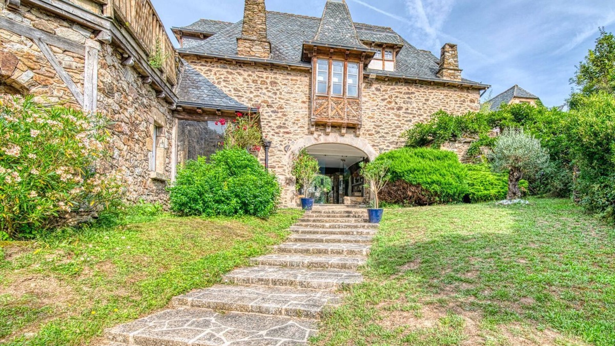 La Fouillade Other | Chateau De Lavezon - Twelve Bedroom Castle, Sleeps 28