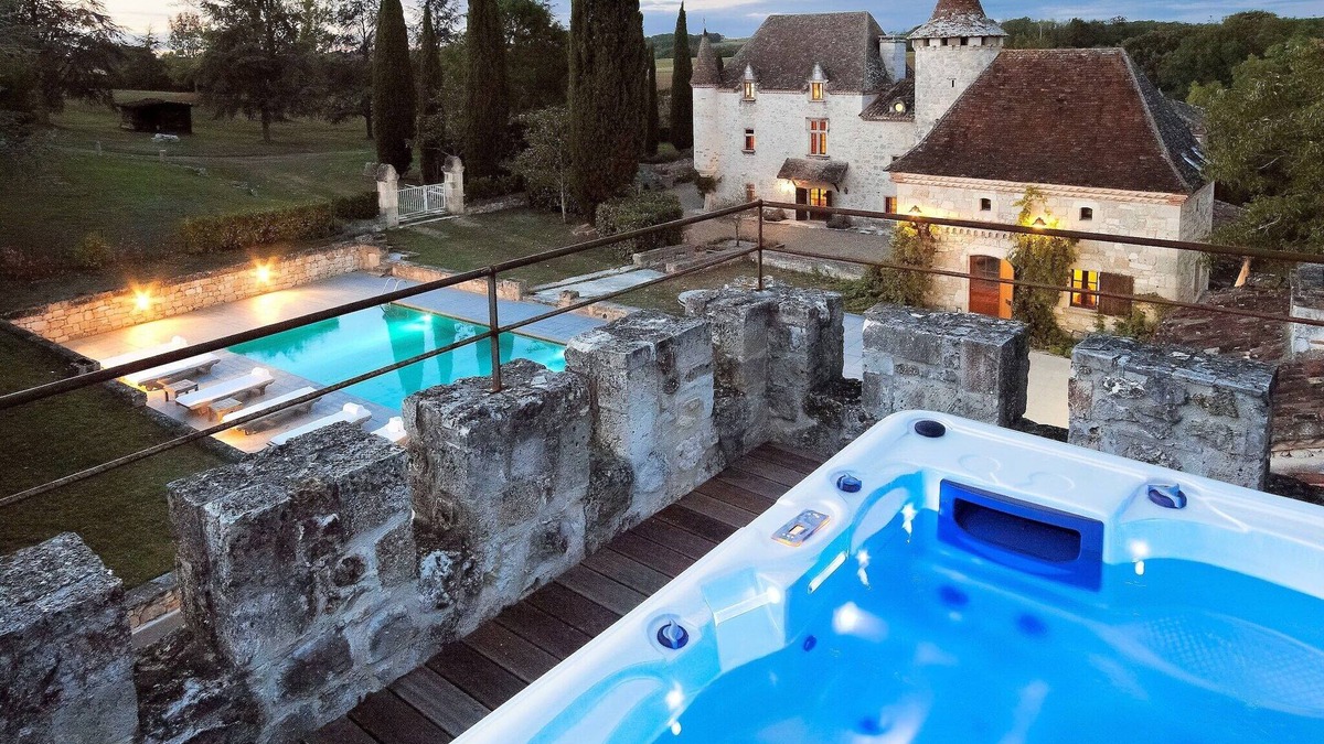 Saint-Caprais-de-Lerm Other | Château in Nouvelle-Aquitaine with Pool & Views