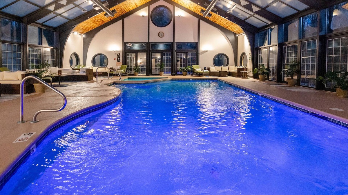 Tyngsboro Hotel | Chateau Merrimack Resort & Spa
