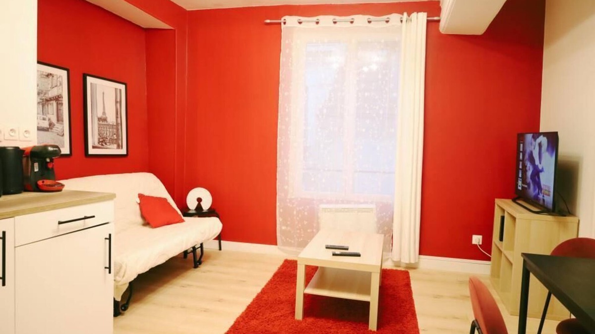 Chateau-Thierry Apartment | Château Rubis - Spacious T2 in the city center