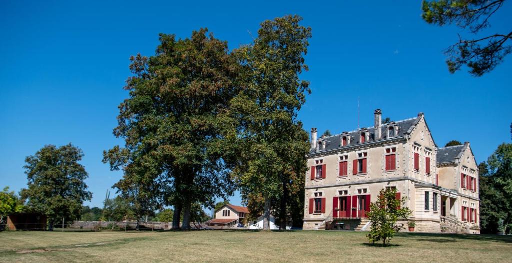 Bernos-Beaulac House | Chateau Vulcain