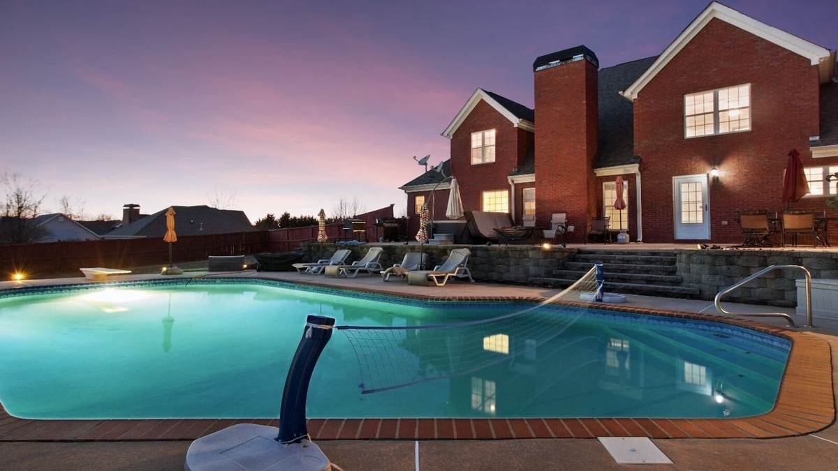 McDonough House | Check Out Our Weekday Specials! If looking to book send a request