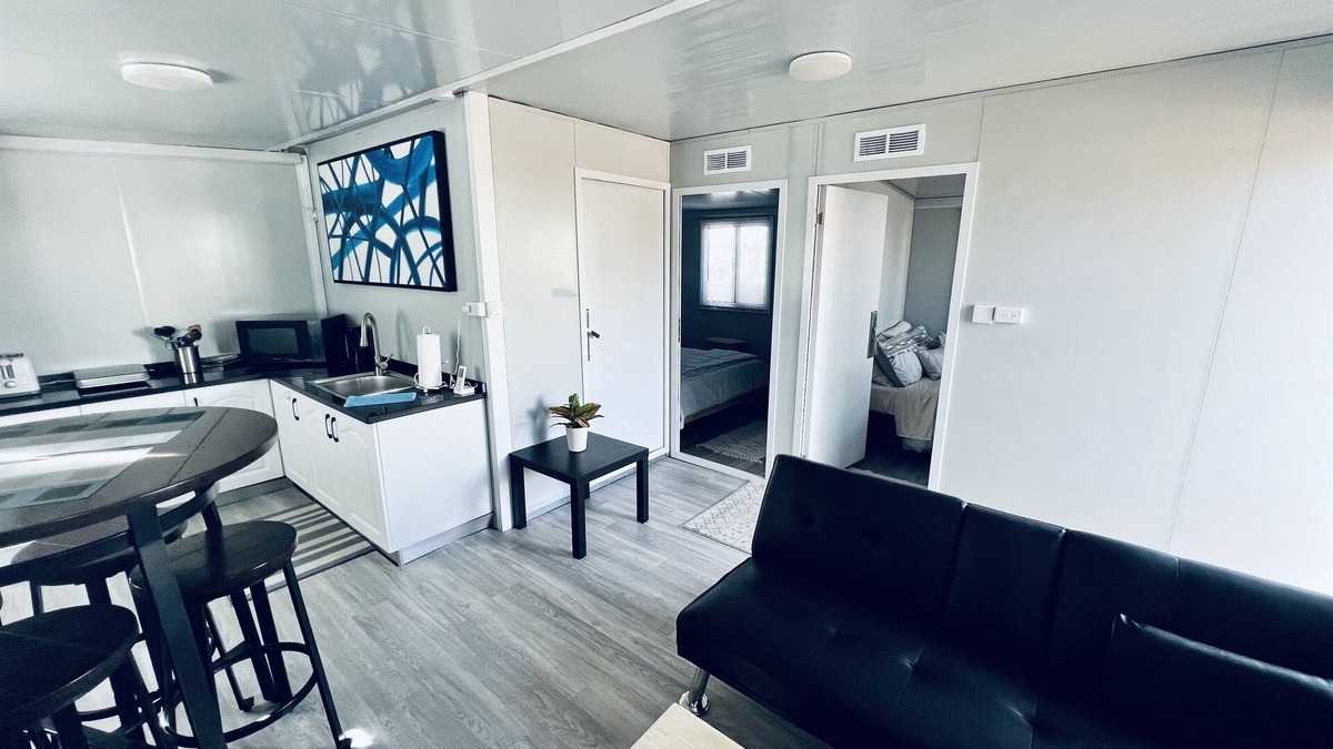 Garfield House | Cheerful 2BR Tiny-Home in Historic Garfield
