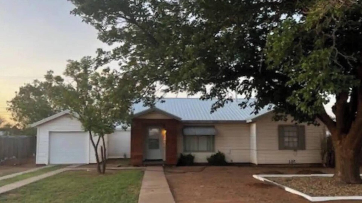 Tokio House | Cheerful, 3 bedroom house, free parking