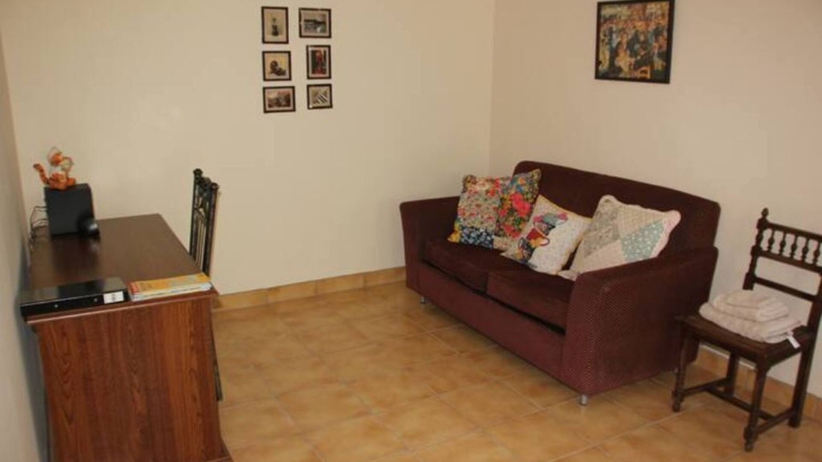Moutier-Malcard House | Cheerful 4 bedroom residential holiday let!