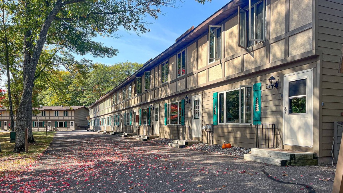 Eagle River Condo | Cheerful Condo w/Private Patio, Shared Tennis, Basketball, and Game Room