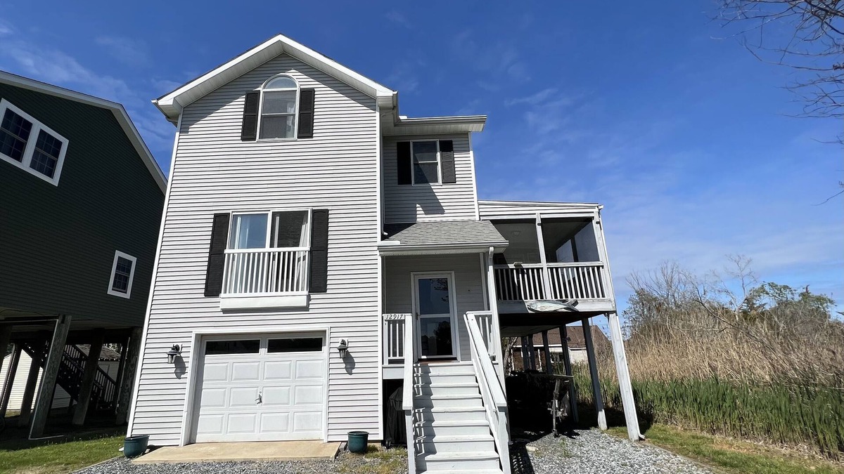 West Ocean City House | Cheerful home with bay and skyline views.