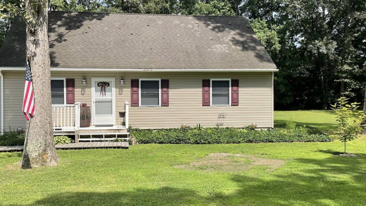 Salisbury House | Cheerful, quiet 5 bedroom home