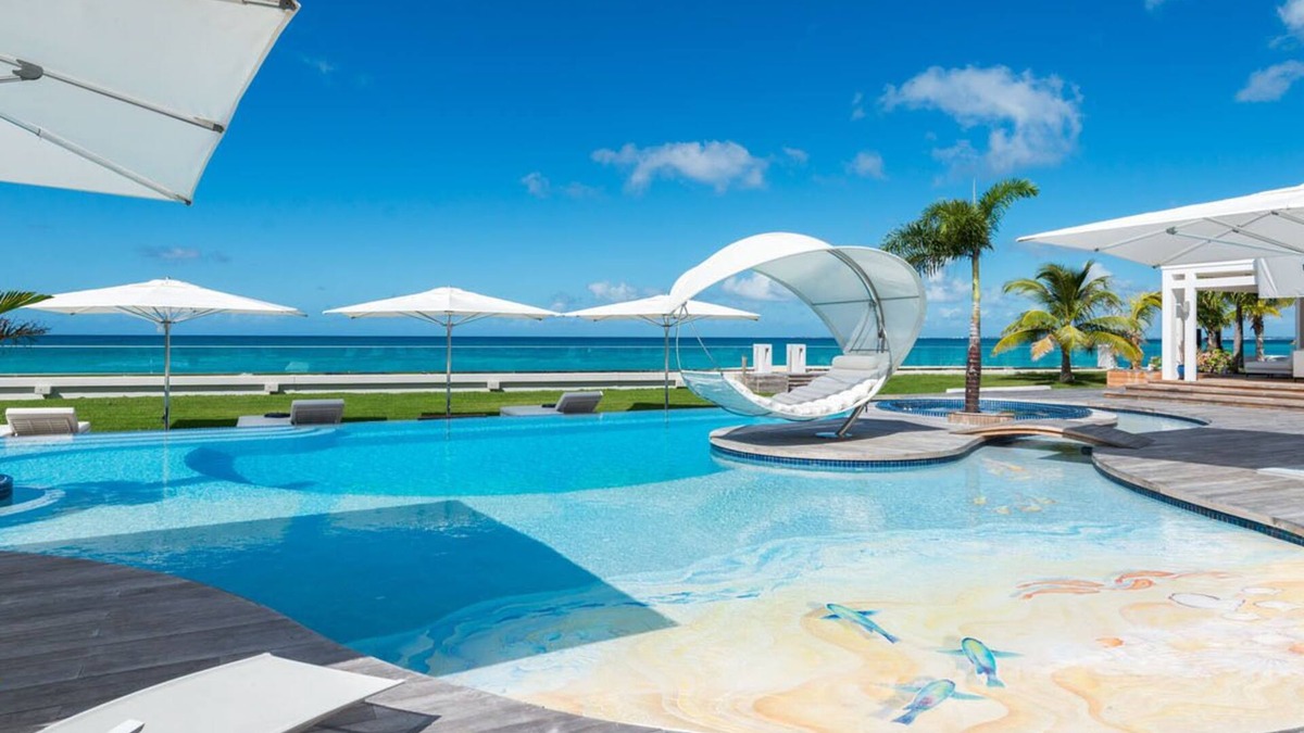 Plum Bay Villa | Chef included by Fantasia Villas: Villa C'est la Vie