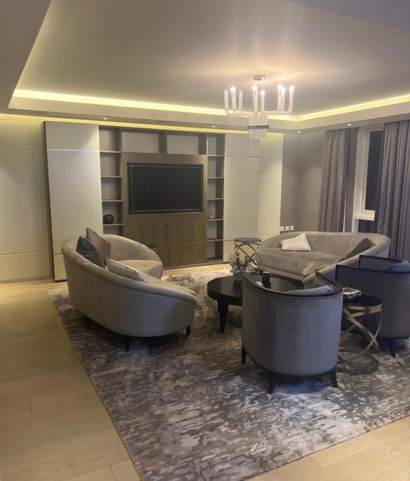Sands End Apartment | Chelsea creek