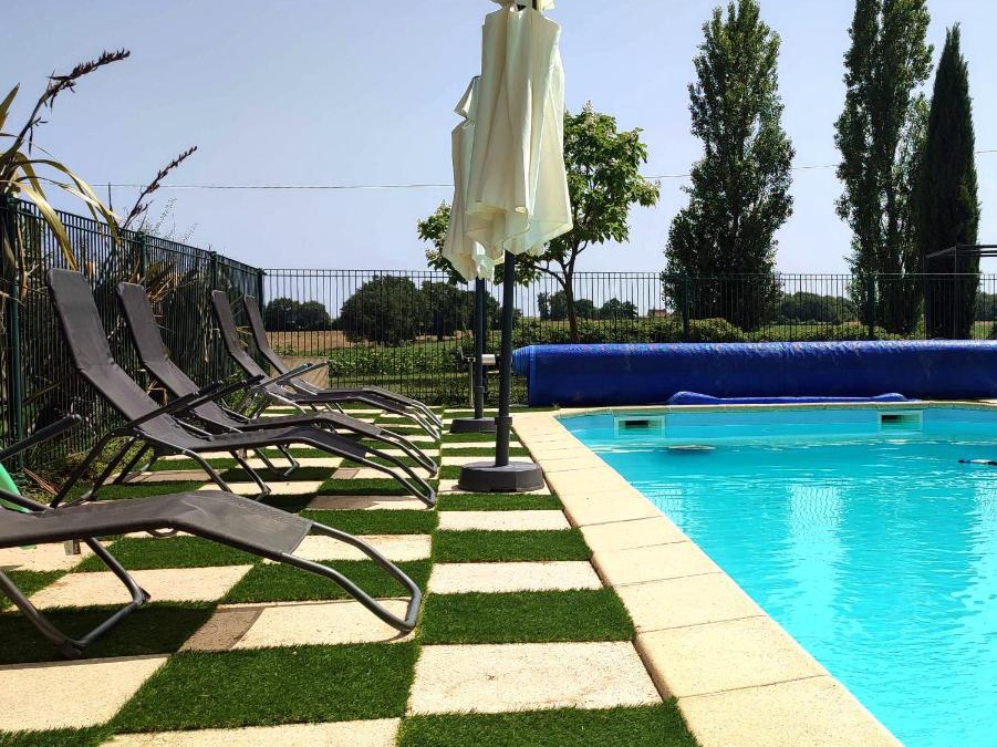 Saint-Pierre-de-Maille House | Chenevaux - Pretty 2 bedroom cottage with pool in countryside